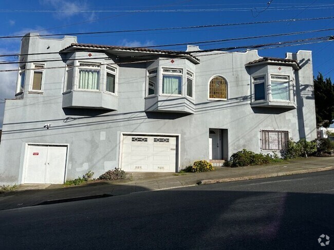 Building Photo - 1688 11th Ave Unit 1 Rental