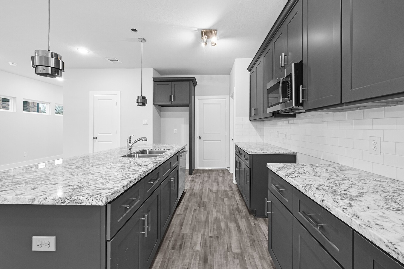 Photo - 4677 Bellfort Ave