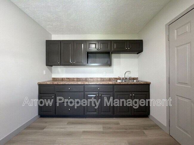 Photo - 622 New Hampshire St Unit 2