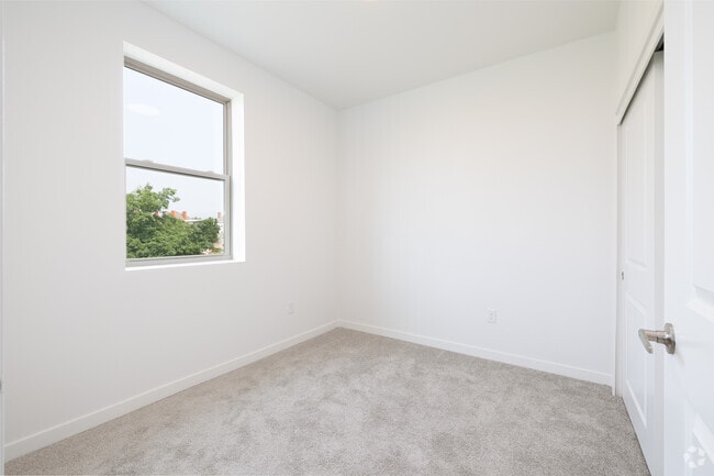 2BR, 1BA - 575SF - Primary Bedroom
