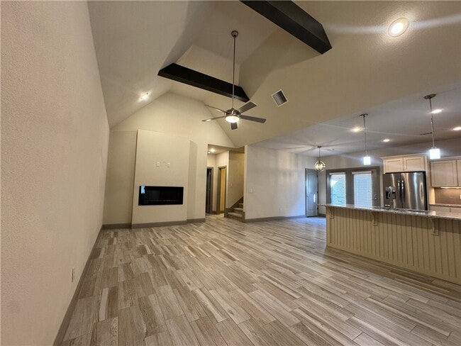 Photo - 1802 SW Riverstone Rd