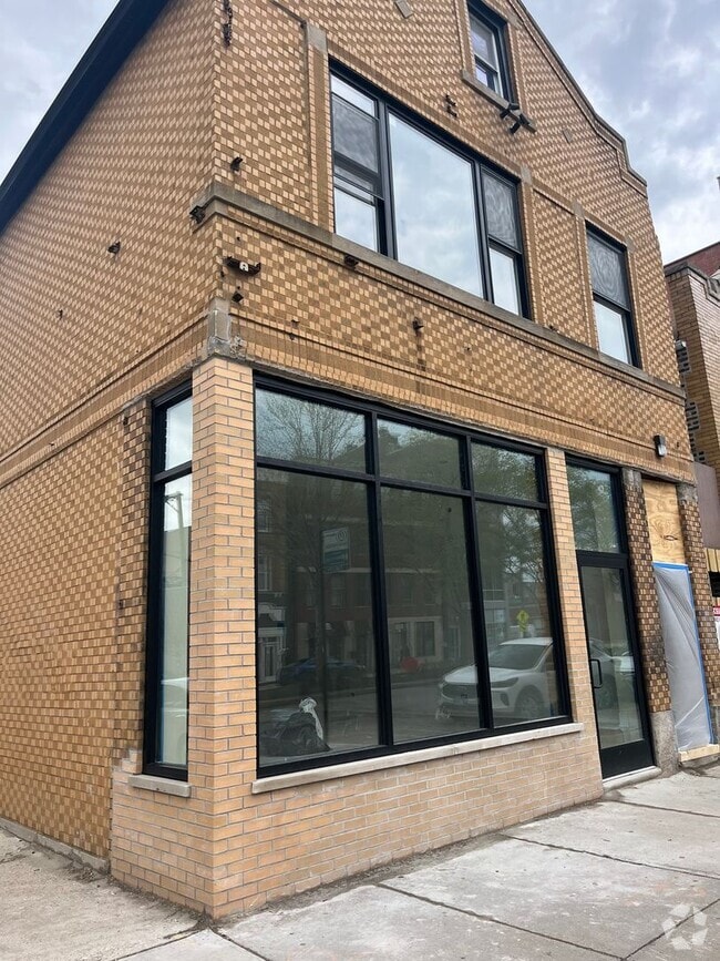 Building Photo - 15 - Ash 846 LLC Unit 1R Rental