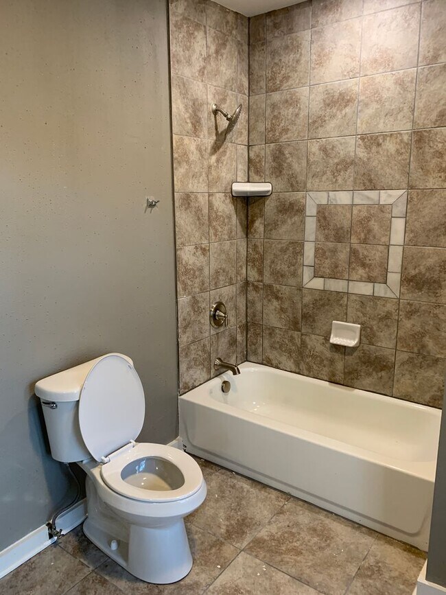 Photo - 2614 Larkins Wy Unit Apt. #2