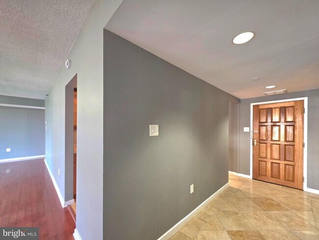 Photo - 1530 Key Blvd Unit 532