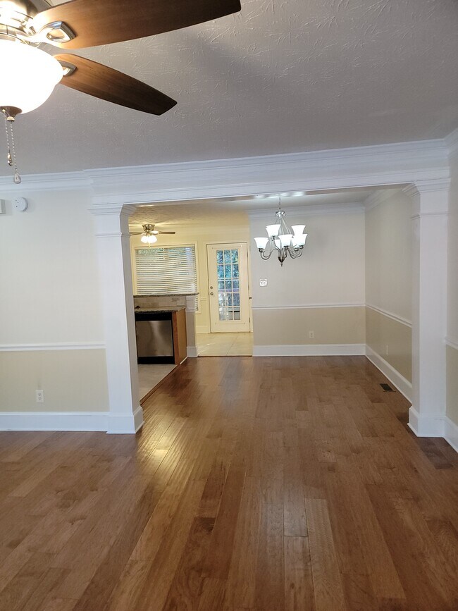 Photo - 64 Davis Mill Ct