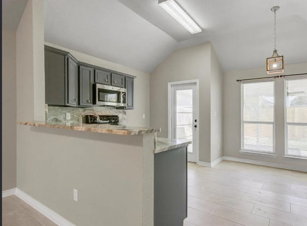 Photo - 5780 Shadowbend Cir N