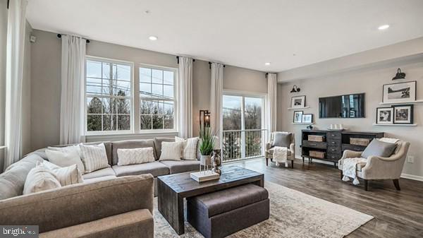 Photo - 1067 Meadowlark Dr