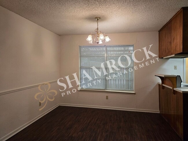 Photo - 6807 Old Briarstown Dr
