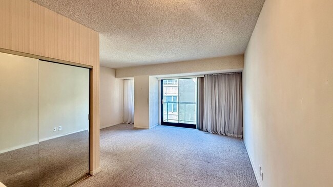 Photo - Comfortable Studio Living with Balcony, Parking & Storage at Daniel Burnham Court