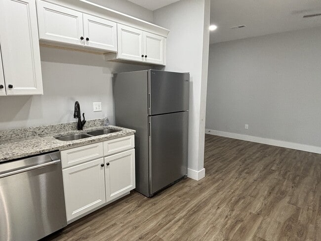 Photo - 102 Stone Ct Wy