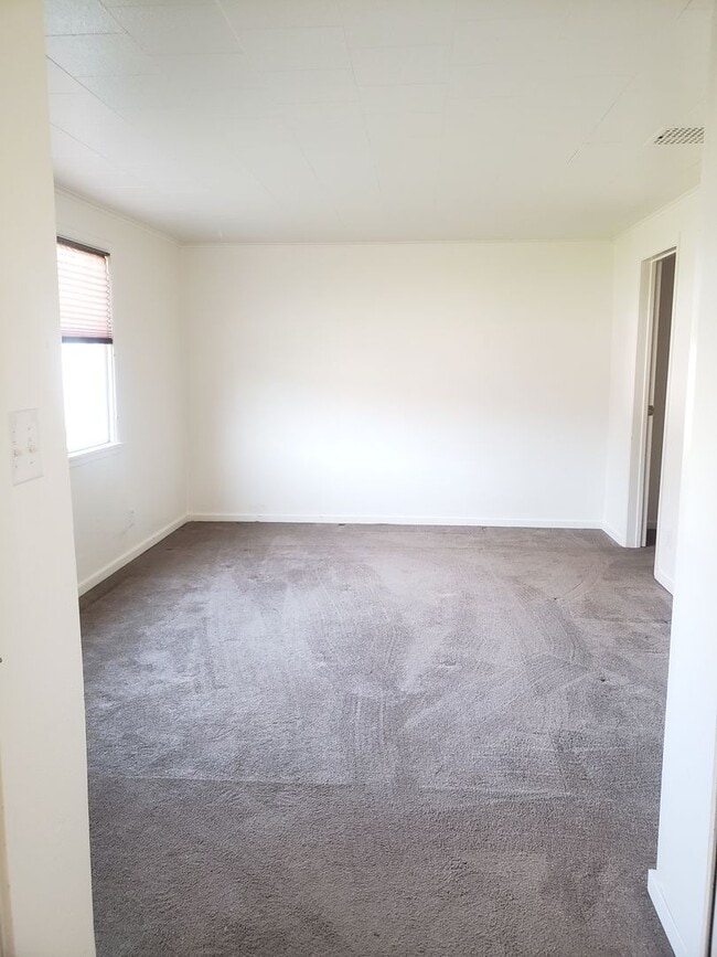 Photo - 2+ Bedroom, 2 bathroom Charming Home Avail...