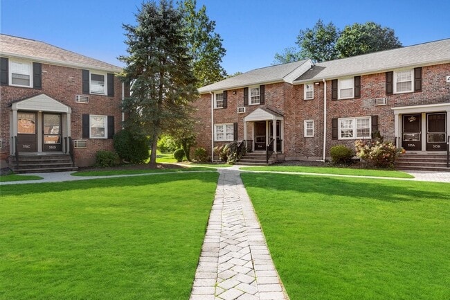 Photo - Baltusrol Apartments