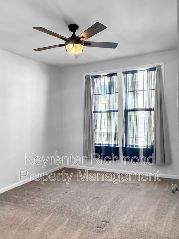 Photo - 719 McCormick Farm Dr Unit A