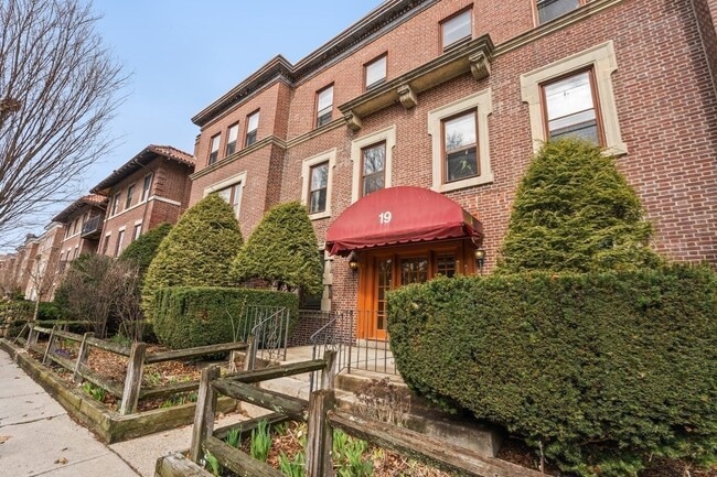 Photo - 19 South St Unit 11