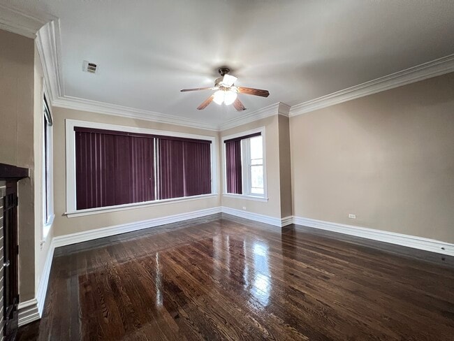 Photo - 821 N Waller Ave Unit 2ndFl