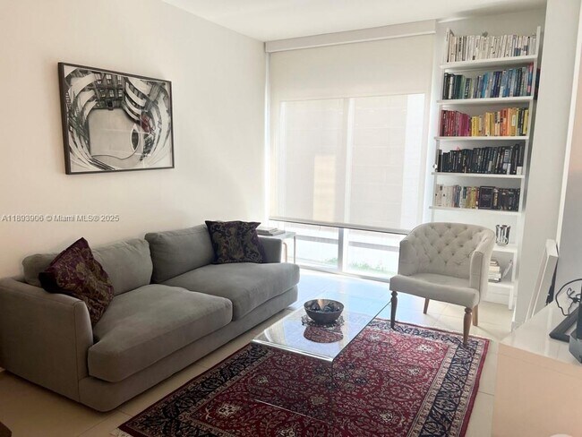 Photo - 31 SE 6th St Unit 1003