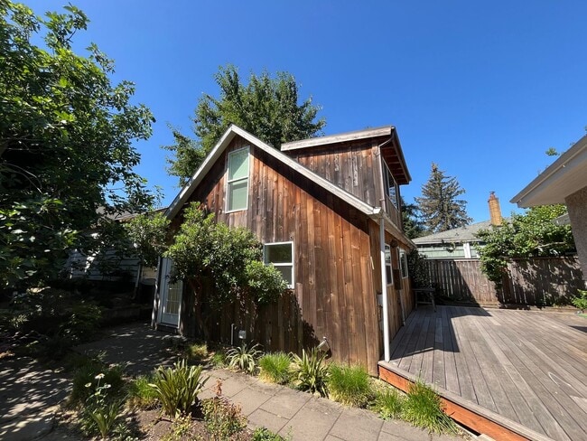 Photo - DHH1951 (HOLD FUNDS) Unidad B