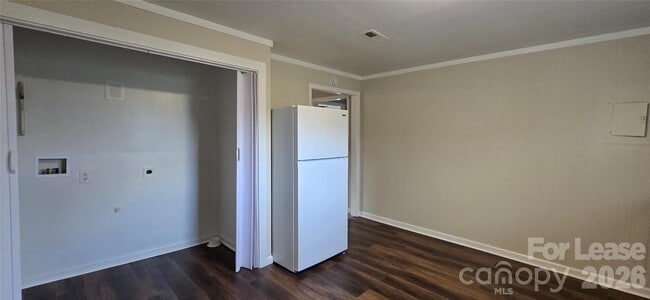 Photo - 732 Taylor St