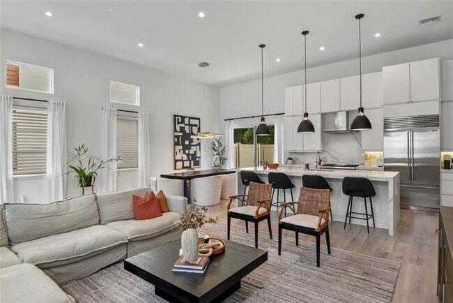 Photo - 503 W Canton Ave