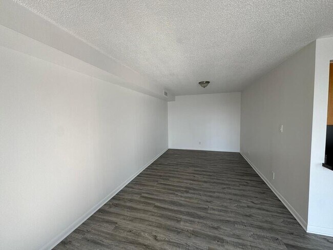 Photo - 16400 N Park Dr Unit APT 810