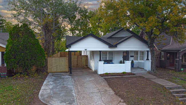 1620 NW 36th St