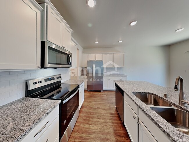 Photo - 6921 35th Pl NE