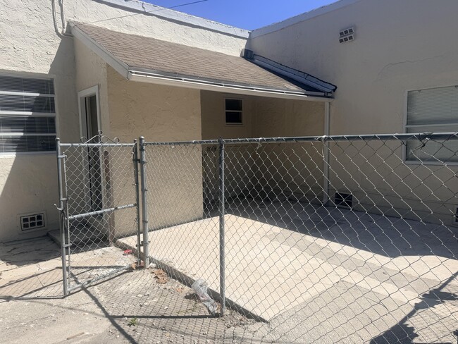 Photo - 504 El Prado