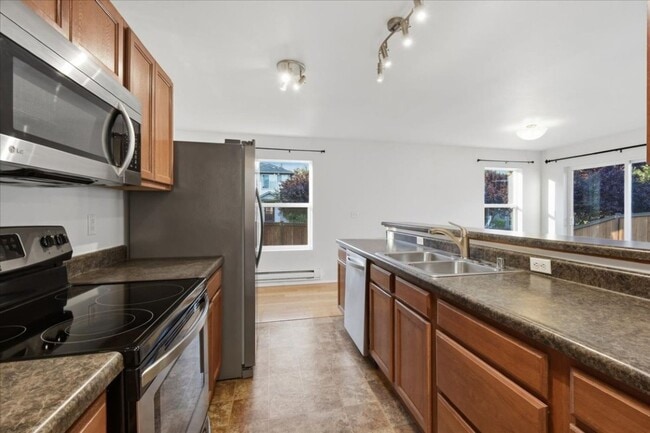 Photo - 3Bd/2Ba Lake Stevens Home
