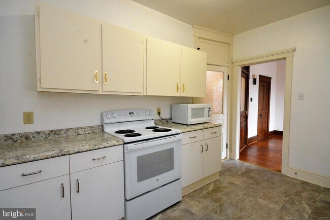 Photo - 5 W Main St Apartamento Unidad 4