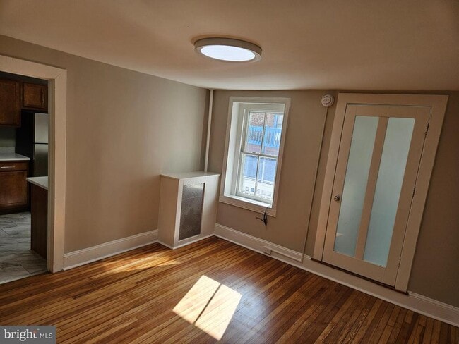 Photo - 334 N Market St Unit 2