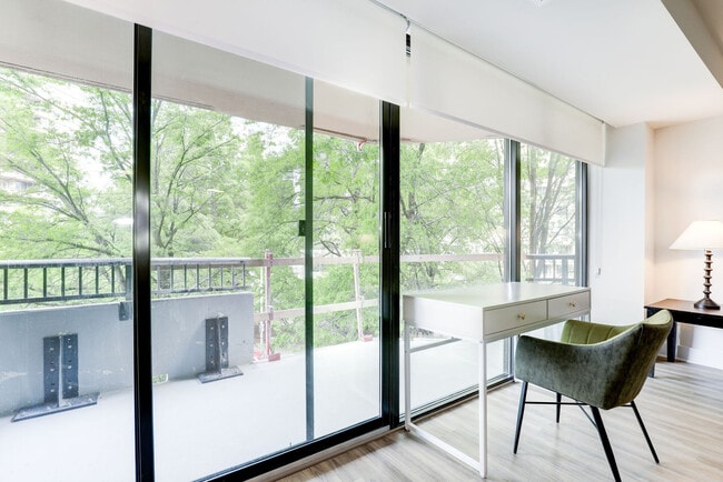 Photo - 1550 Clarendon Blvd Unidad ID1024646P