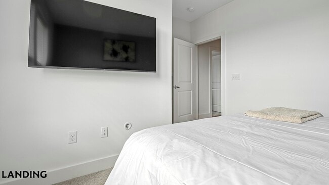 Photo - 5209 Craftsman Dr Unidad 300-410