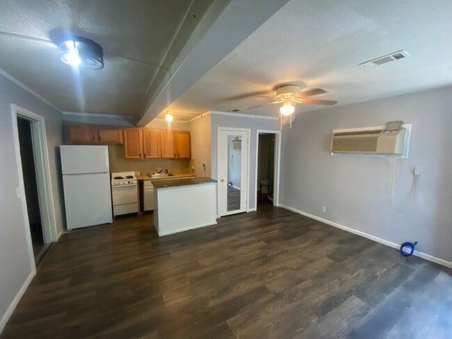 Photo - AVAILABLE NOW - 2b/1b Apartment Osage Beach Area