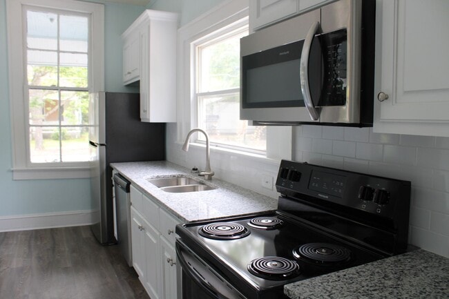 Photo - 404 Vance St NE Unit B