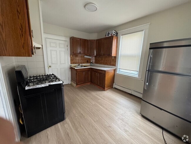 Building Photo - 26 Hanover St Unit 2 Rental