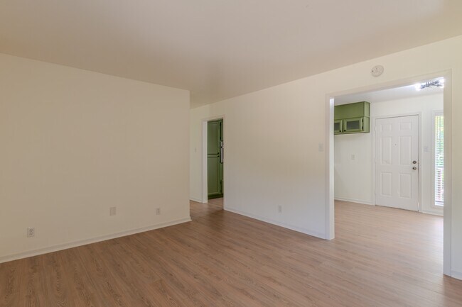 Photo - 1402 Missouri Ave