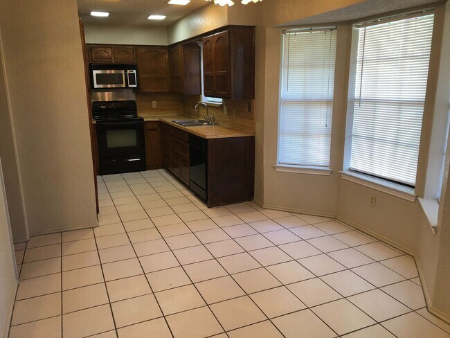 Photo - Keller ISD 3 bedroom 2 Bathroom