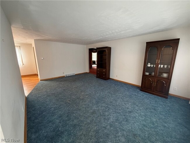 Photo - 290 Glenview Rd