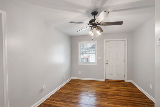 Photo - 615 Oliver St NW Unit 02