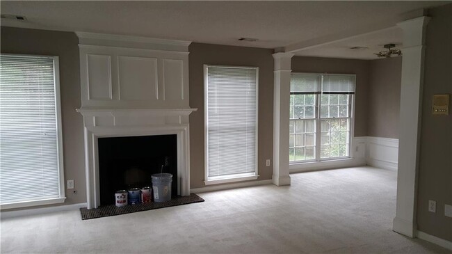 Photo - 2595 Binghampton Ln