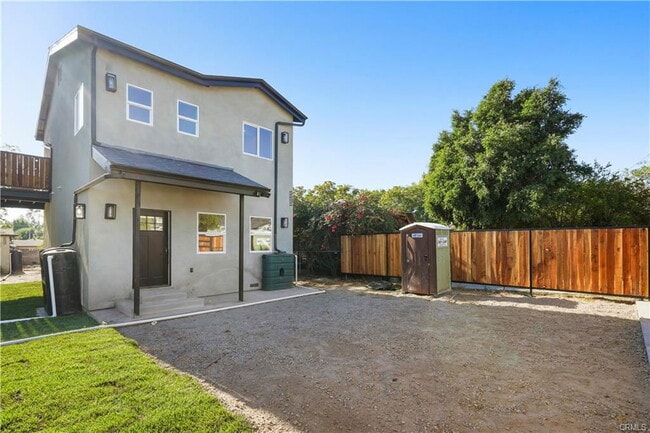 Building Photo - 11531 Dronfield Ave