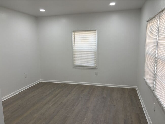 Photo - 3800 E Mallory Ave