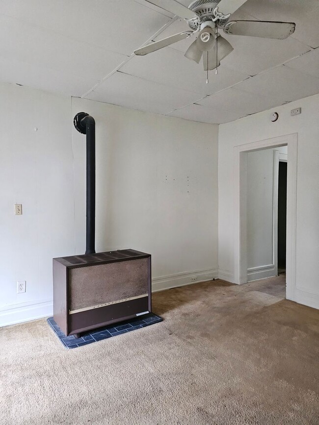 Photo - 619 Wallace Ave Unit Rear