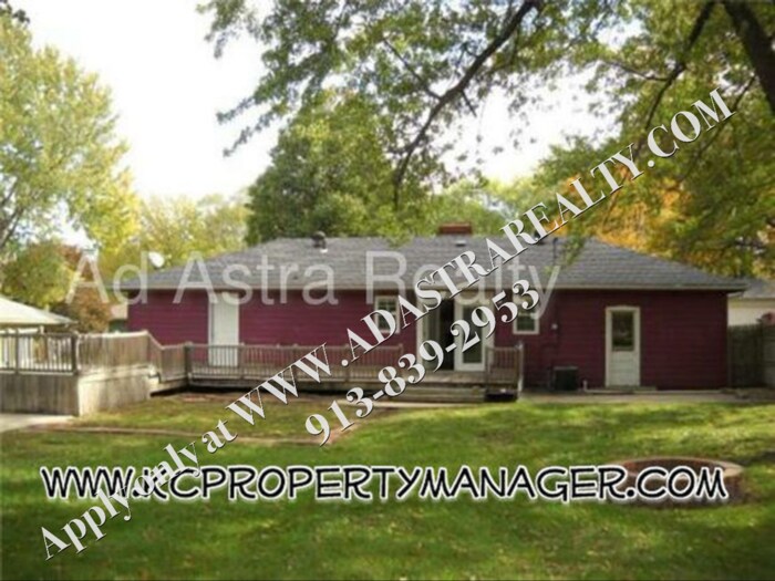 Beautiful 2 Bed 1 Bath Home in RaytownAva... House Rental in Raytown