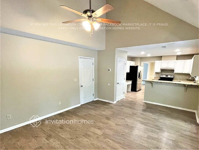 Photo - 220 Pine Bridge Trail