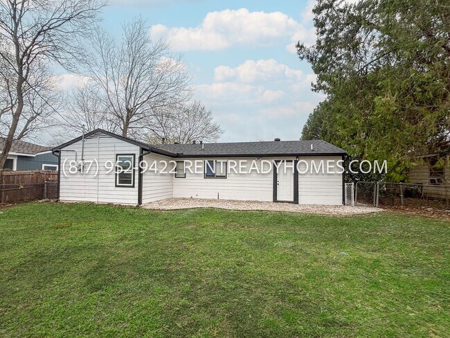 Photo - 3835 Basswood Dr