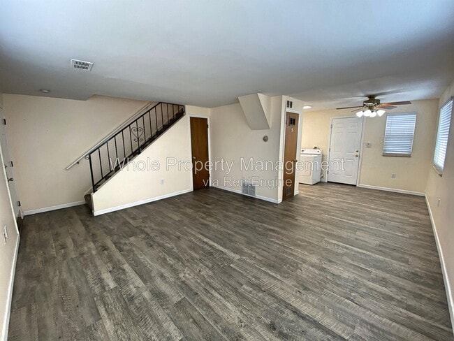 Building Photo - 4815 Flower Ct