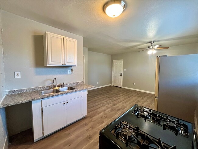 Photo - 2705 Lorraine St Unit 21