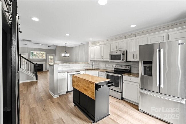 Photo - 1010 Eagles Nest Ln