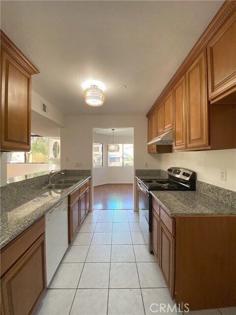 Photo - 13115 Le Parc Blvd Unidad 44